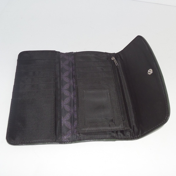 Franco Sarto Green Leather Tri-Fold Wallet - Picture 5 of 7